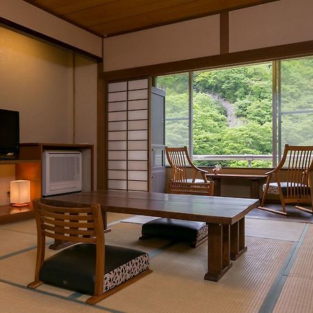 Готель Kanouya Shibukawa Екстер'єр фото